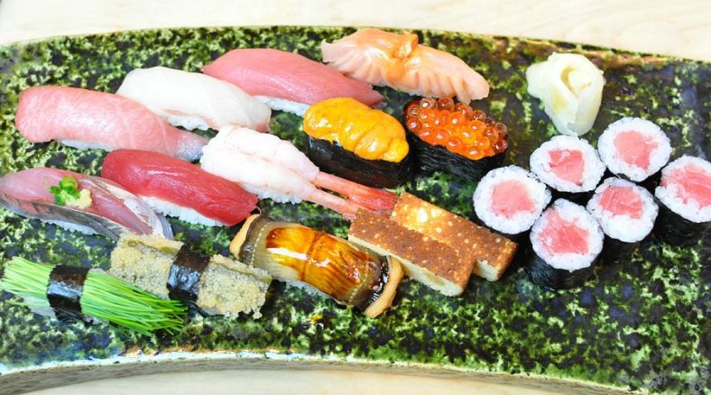 sushi tsukiji